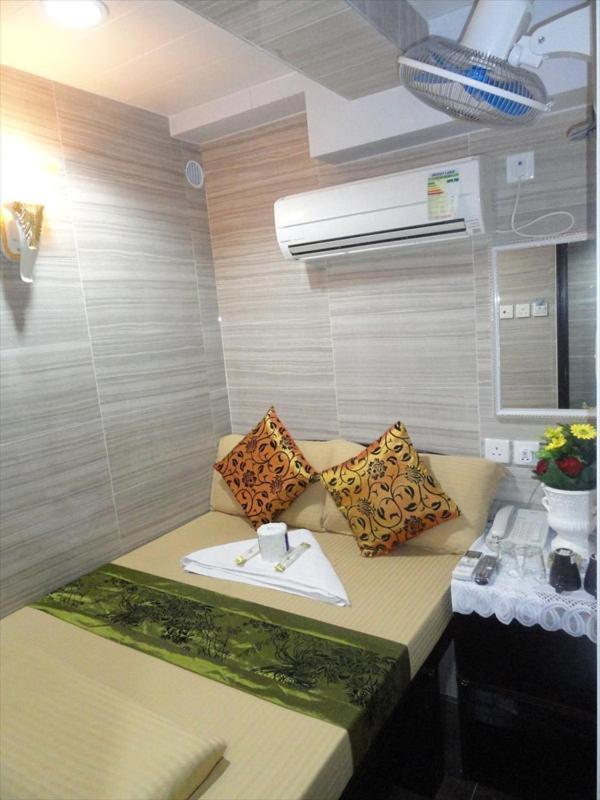 Day And Night Hostel Block D 10Th Floor Hong Kong Extérieur photo