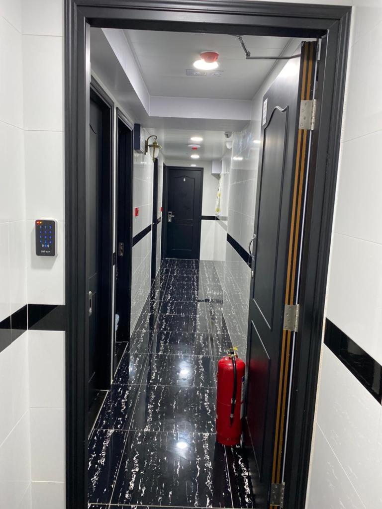 Day And Night Hostel Block D 10Th Floor Hong Kong Extérieur photo