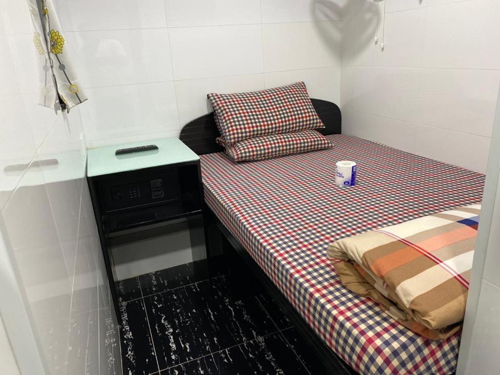 Day And Night Hostel Block D 10Th Floor Hong Kong Extérieur photo