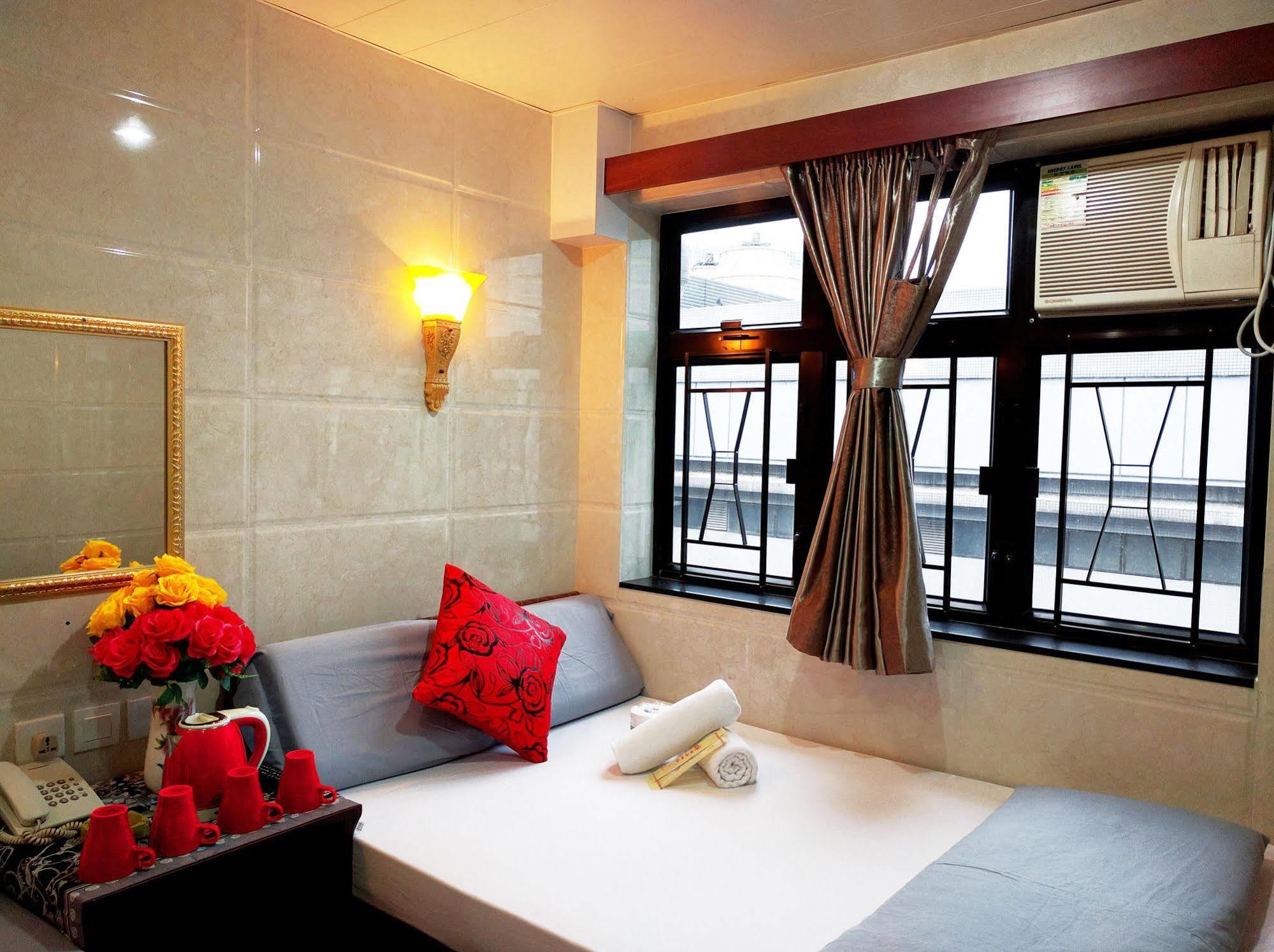 Day And Night Hostel Block D 10Th Floor Hong Kong Extérieur photo