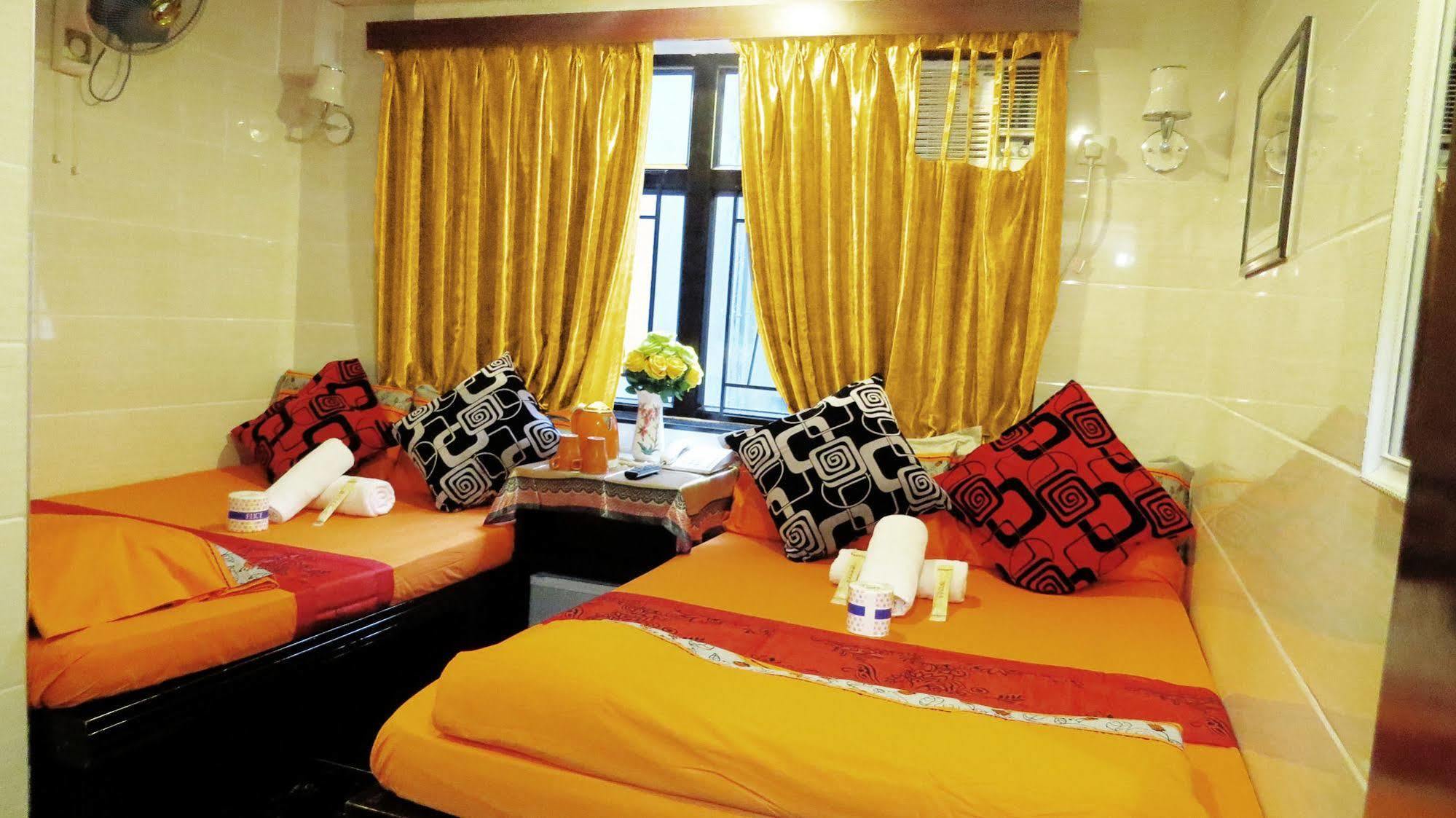 Day And Night Hostel Block D 10Th Floor Hong Kong Extérieur photo